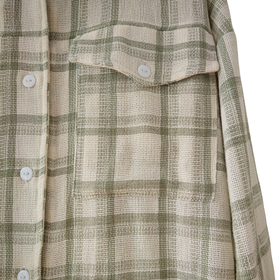 Camisera Mujer estilo Oversize verde con blanco 100% algodón