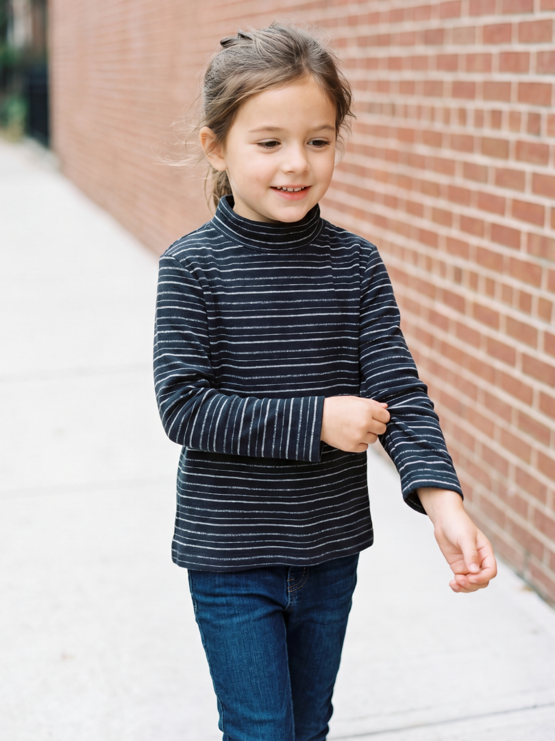 Beatle Niño Azul Marino con rayas blancas | Suave, Abrigado y Cómodo para el Invierno