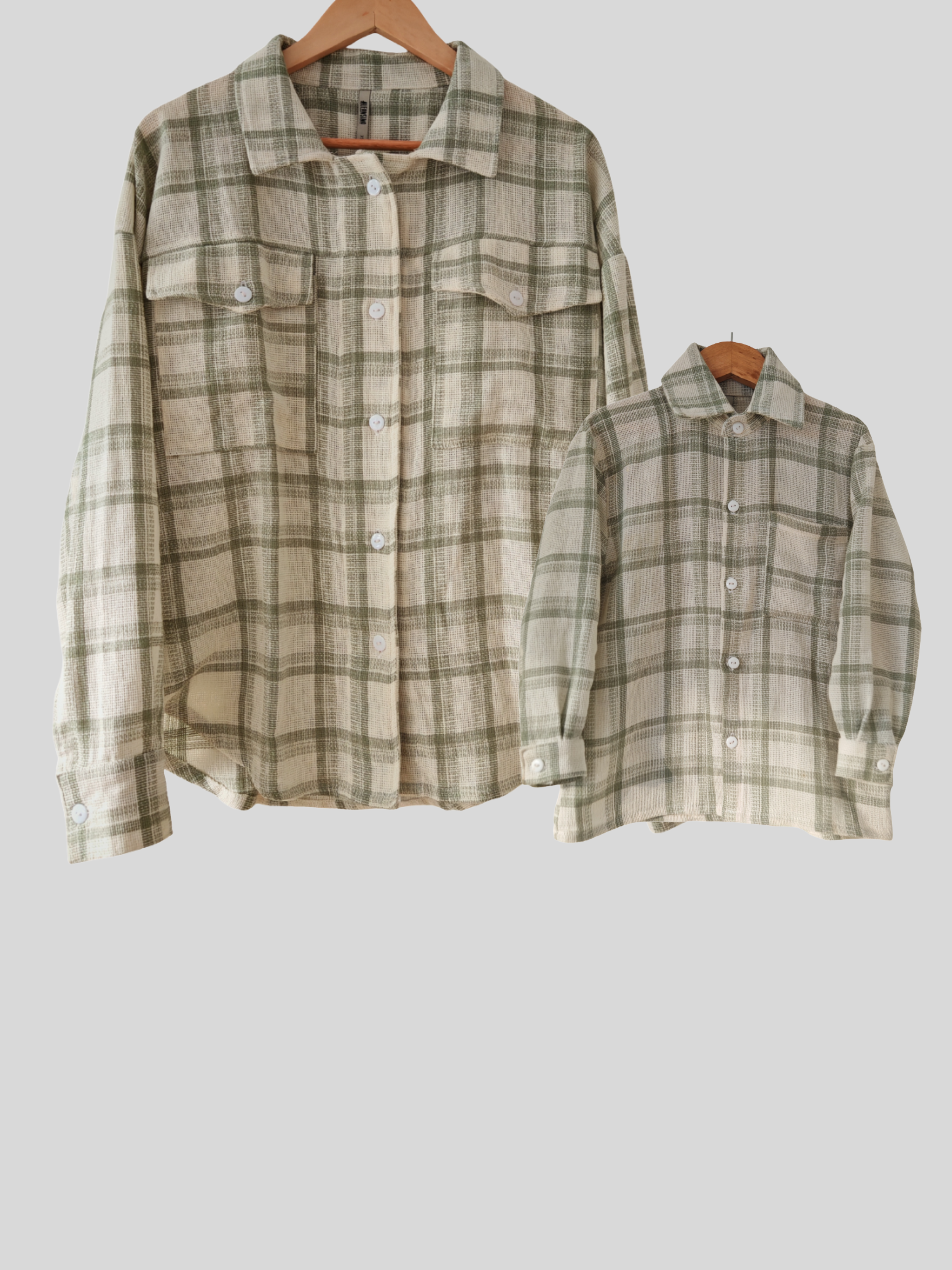 Pack 2 Chaquetas Camisera Mamá + Hijo/a color verde con blanco