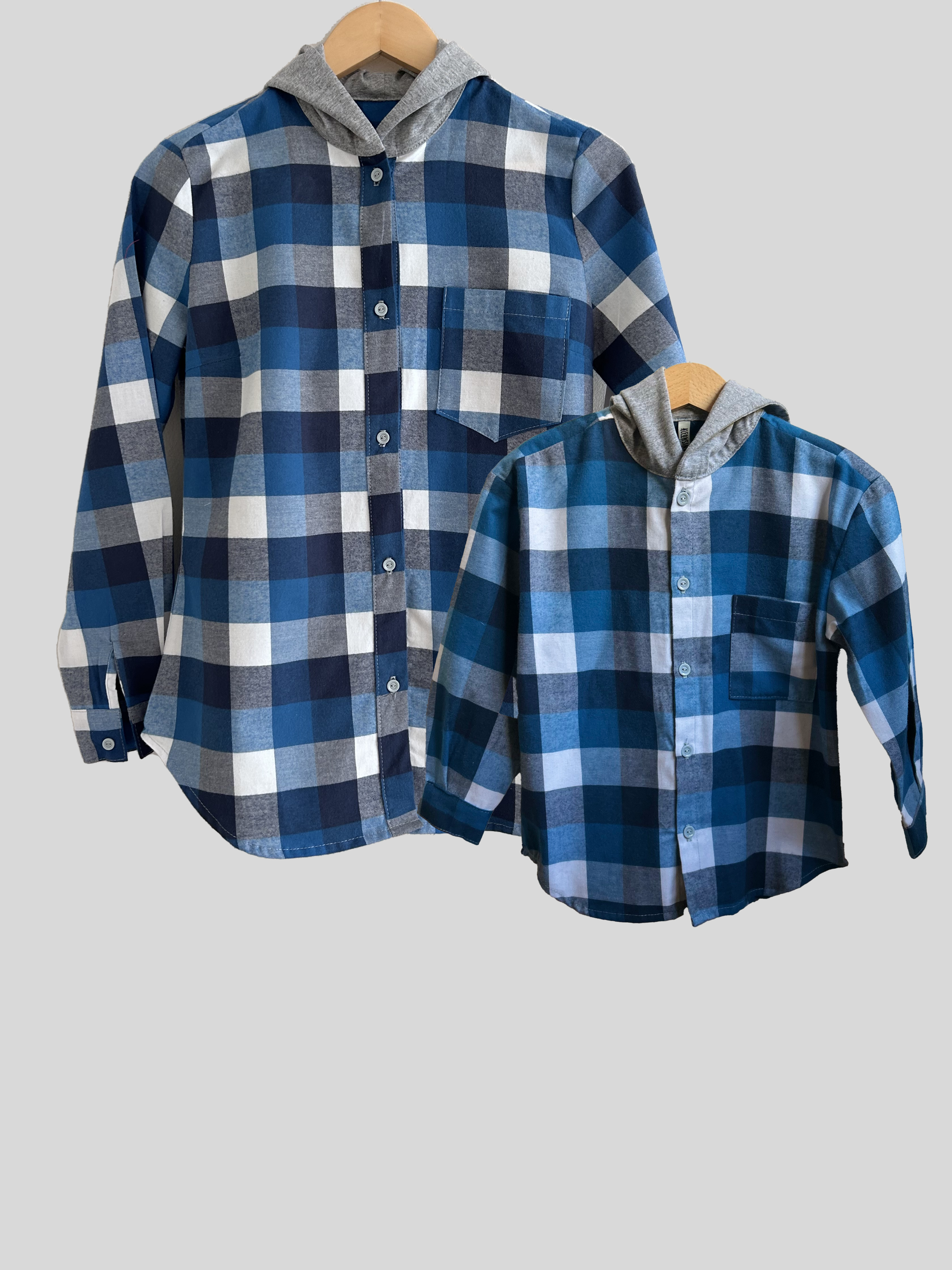 Pack 2 Camisas con capucha Papá + hijo/a cuadros azul con blanco