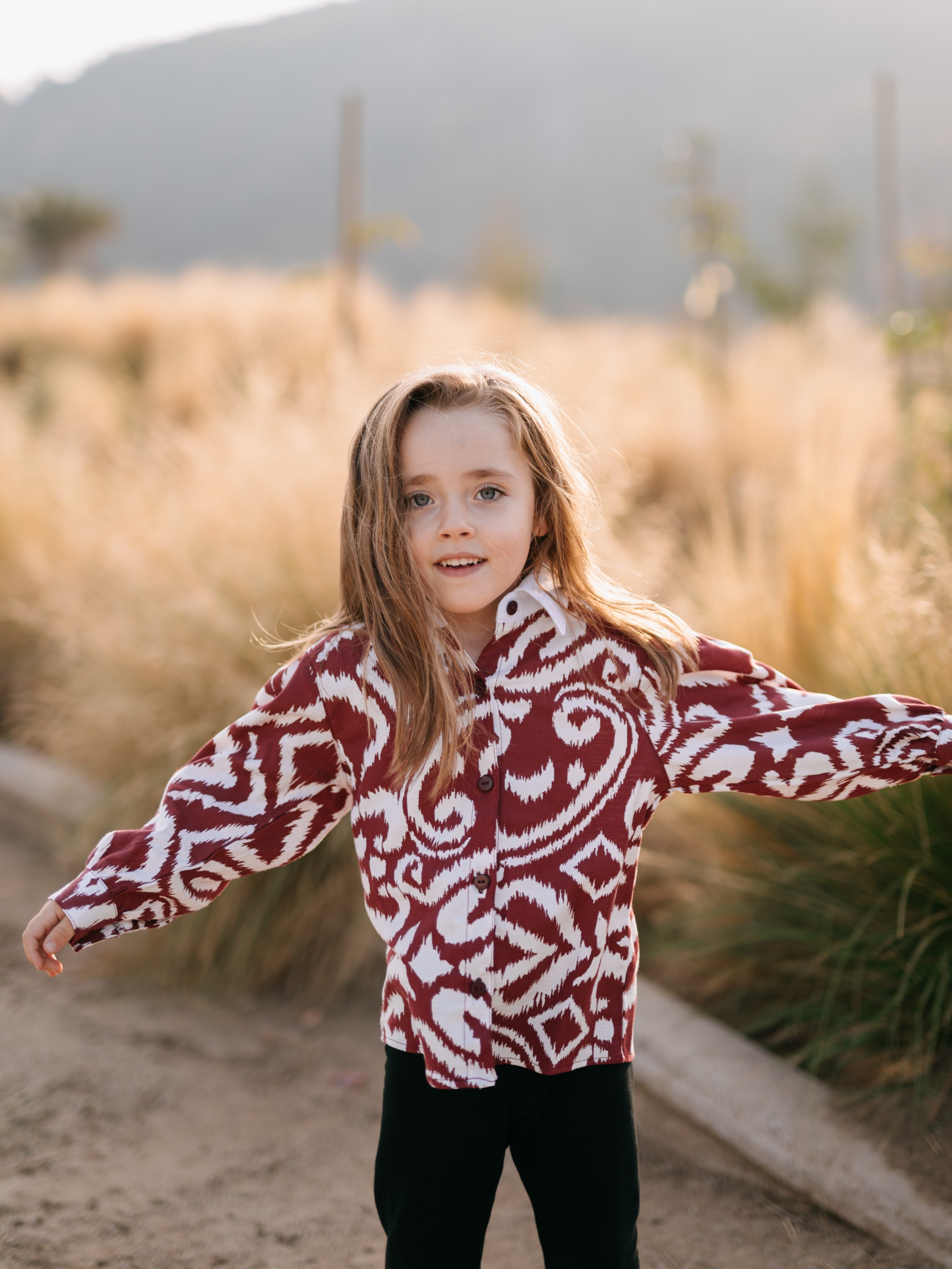 Blusa oversize niña 100% algodón manga larga y englobadas