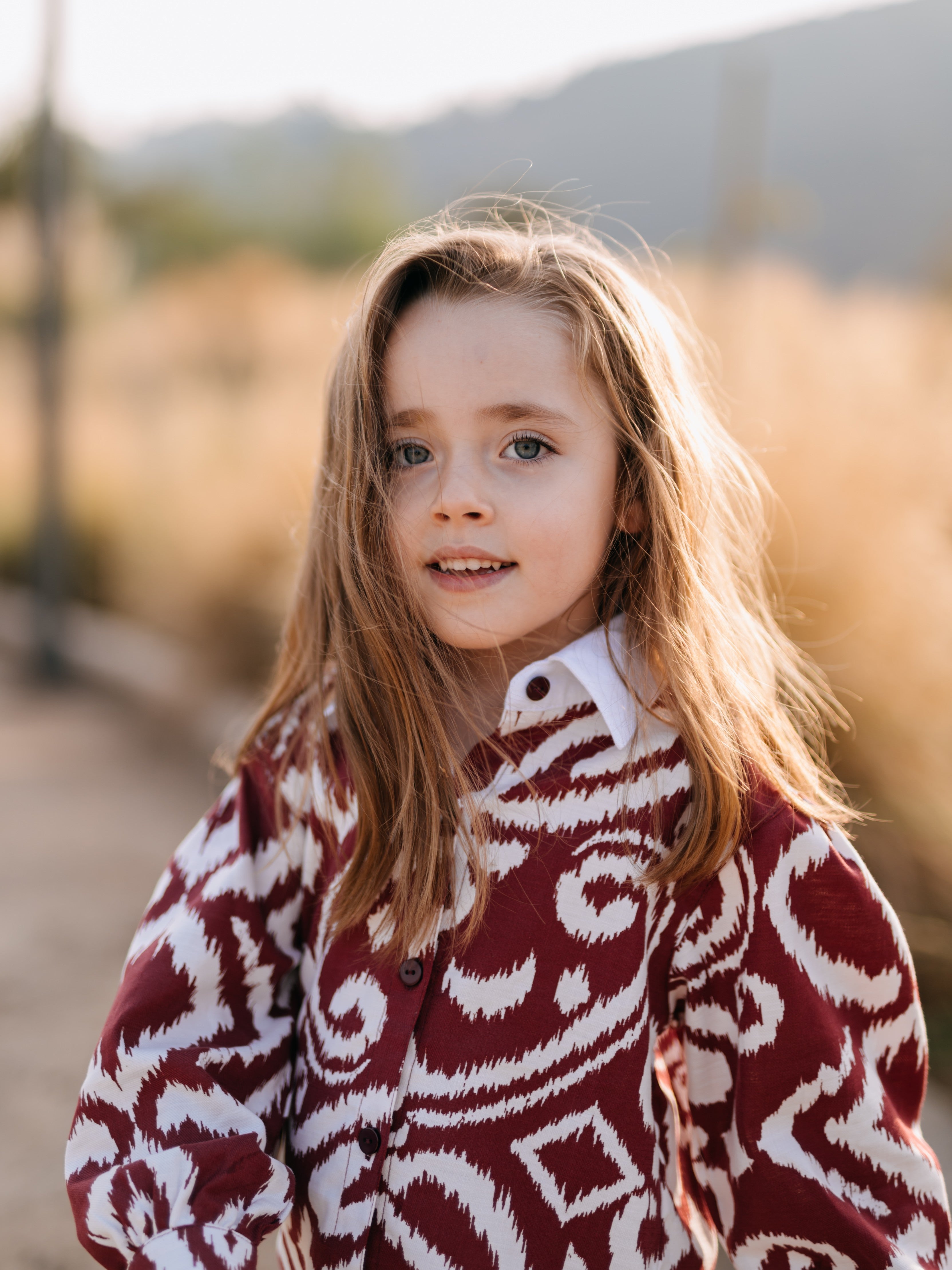 Blusa oversize niña 100% algodón manga larga y englobadas