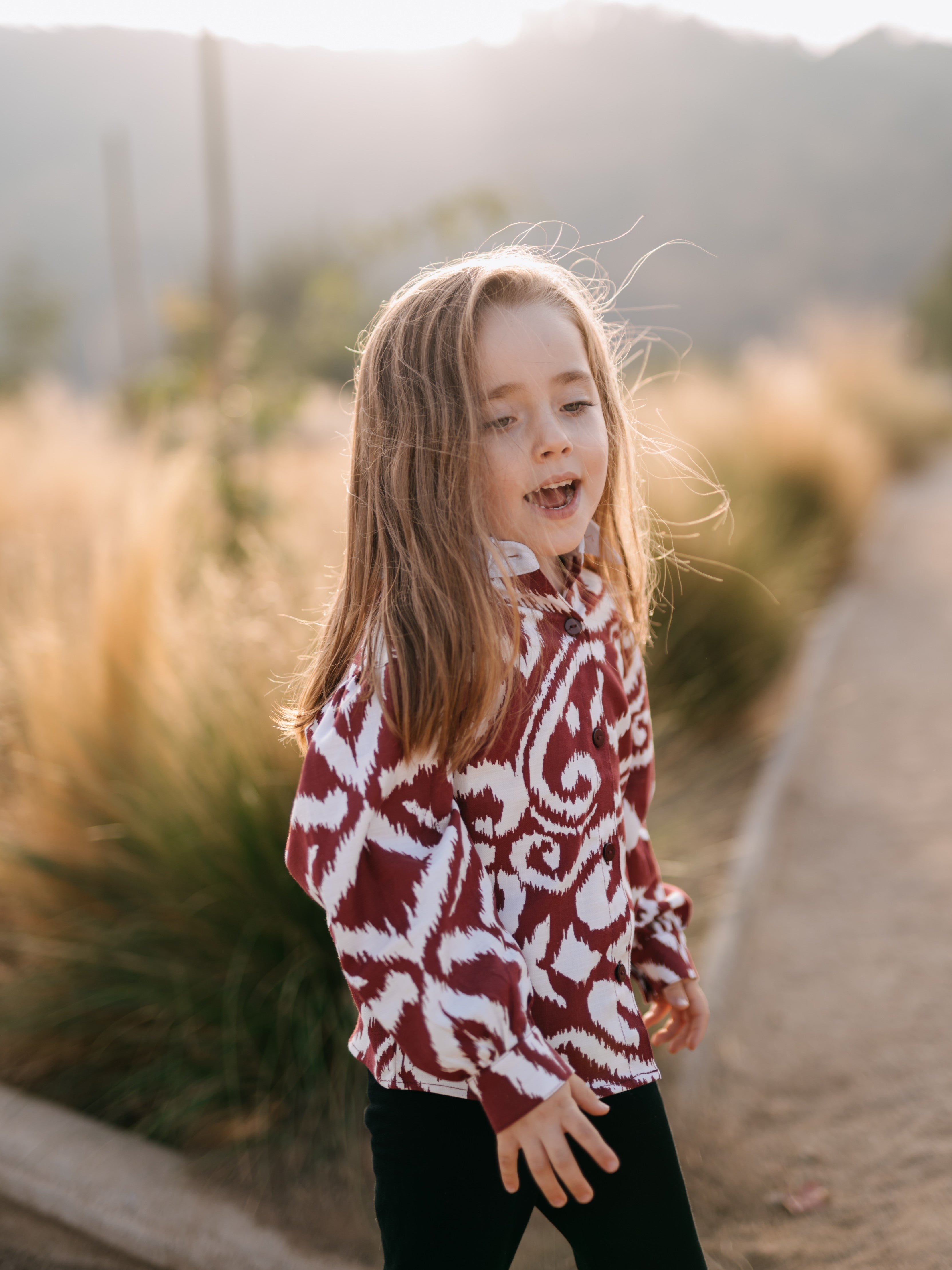 Blusa oversize niña 100% algodón manga larga y englobadas