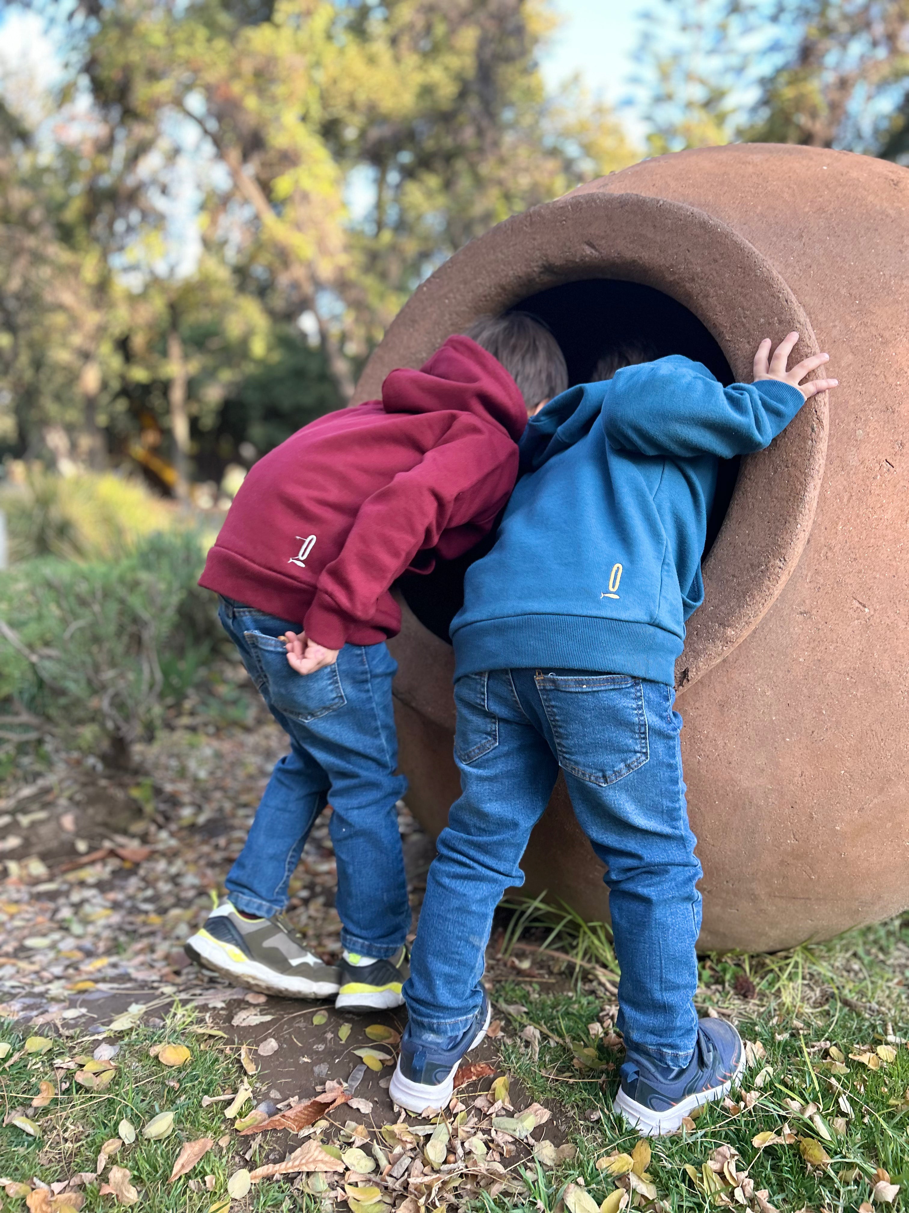 Polerón niño Max burdeo