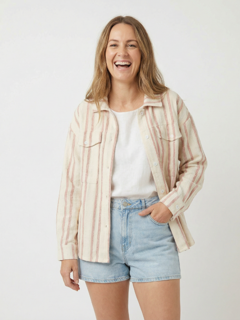 Camisera Mujer estilo Oversize rosado con blanco 100% algodón