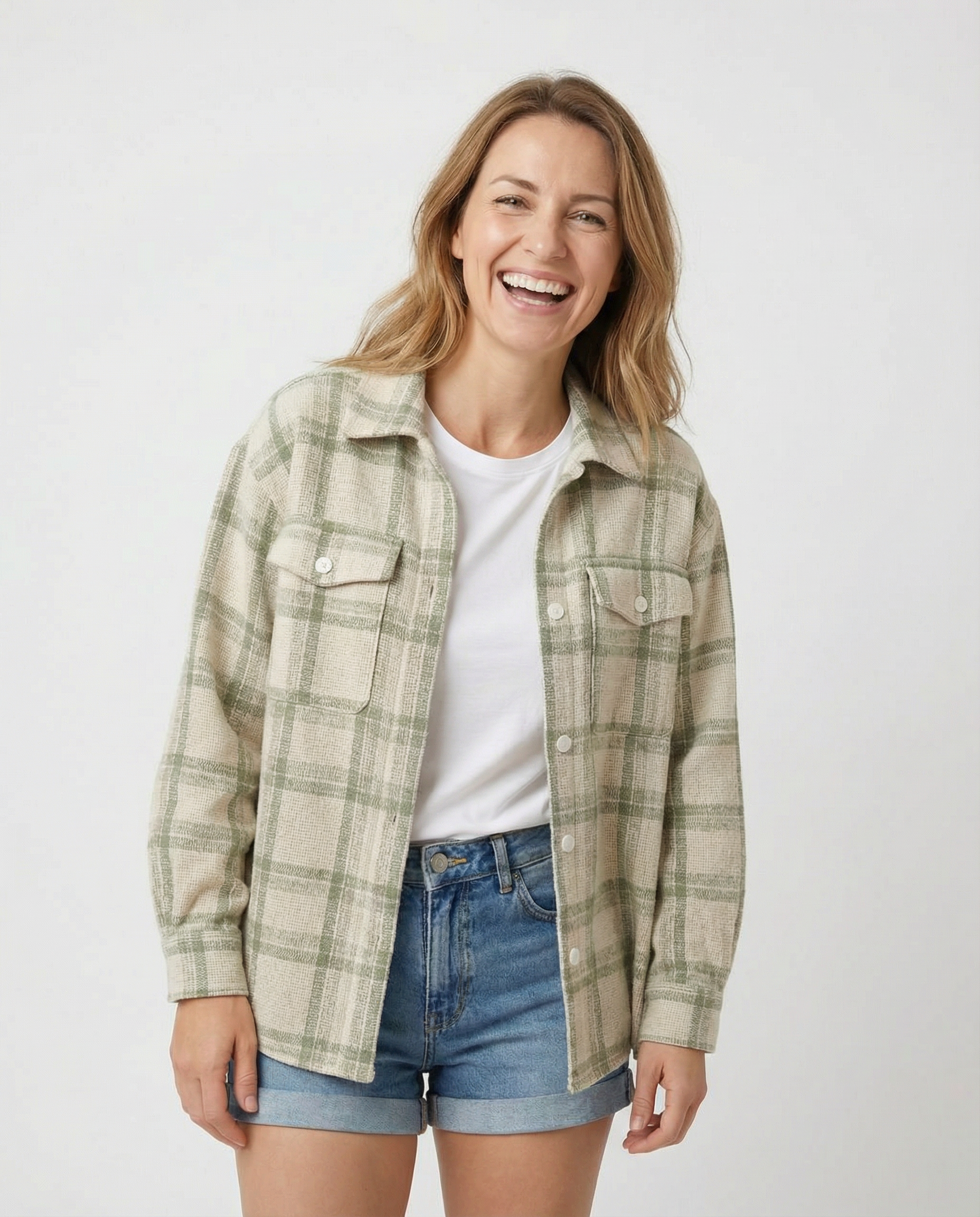 Camisera Mujer estilo Oversize verde con blanco 100% algodón