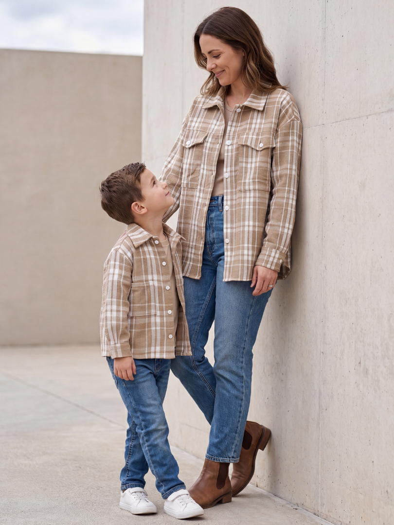 Pack 2 Camiseras Mamá + hijo/a | Cuadrillé Beige/blanco | 100% Algodón