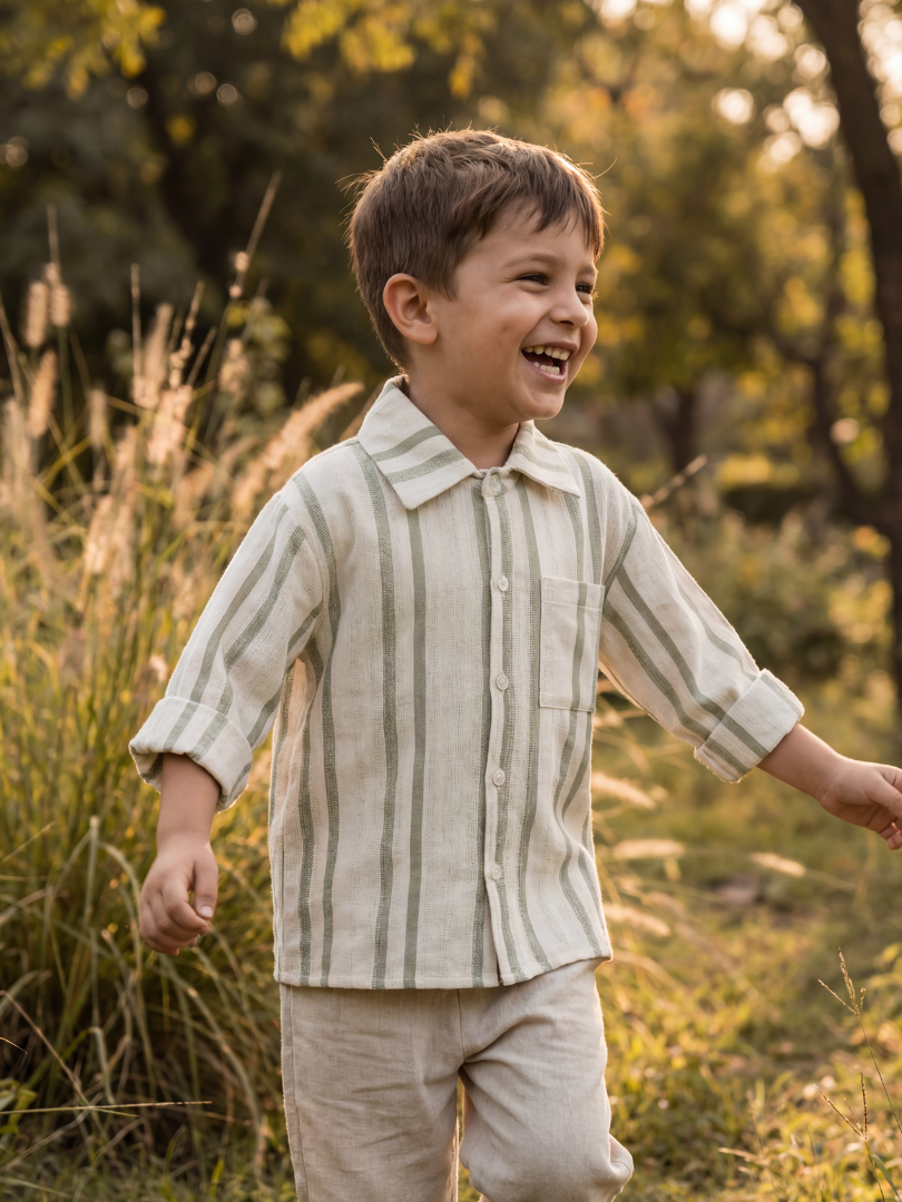 Camisera Infantil Rayas Verde Oliva | 100% Algodón