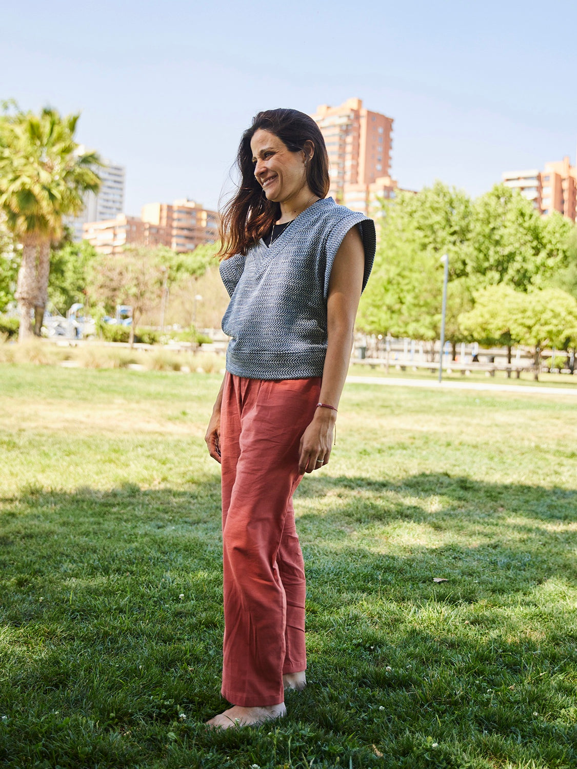 Sweater corto sin mangas Mujer