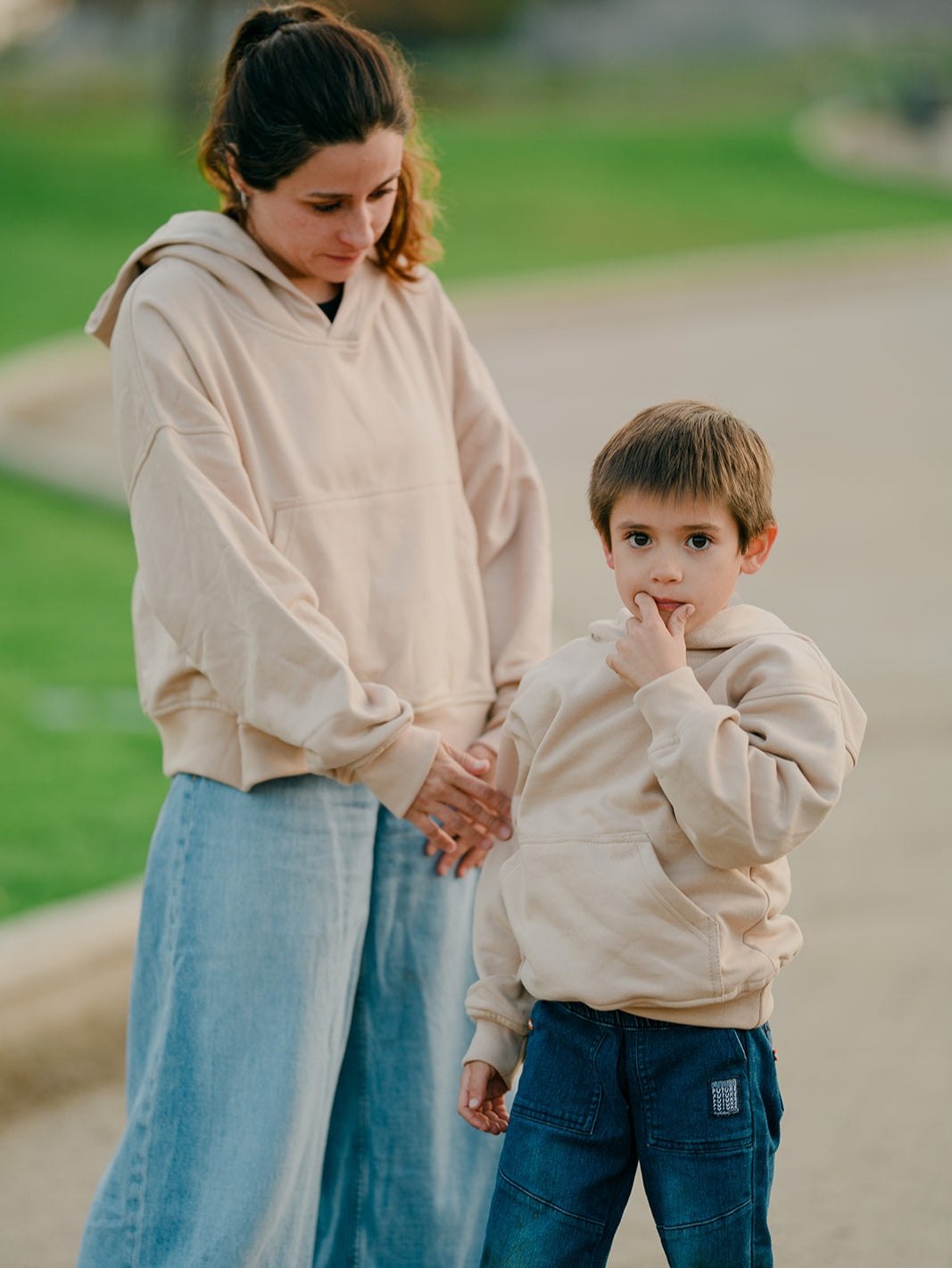 Pack 2 Polerones Oversize Beige Mamá Hijo