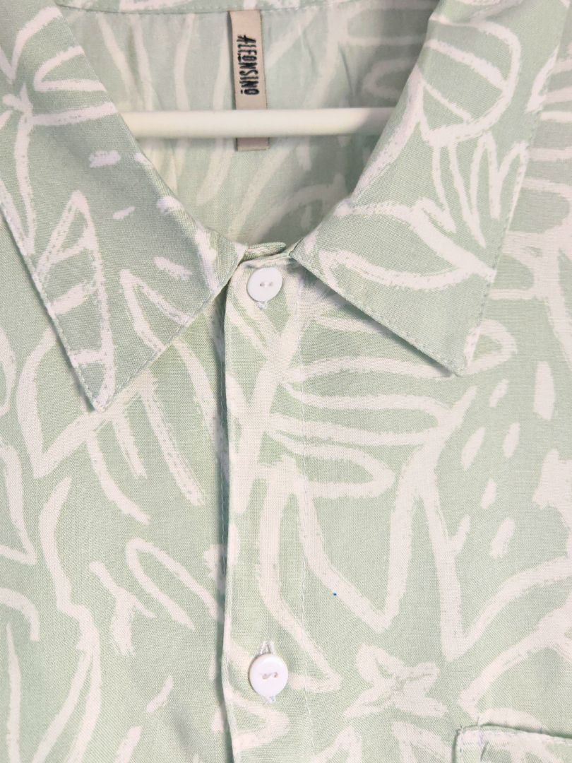 Guayabera Hombre Hojas Menta/Blanco 100% Viscosa